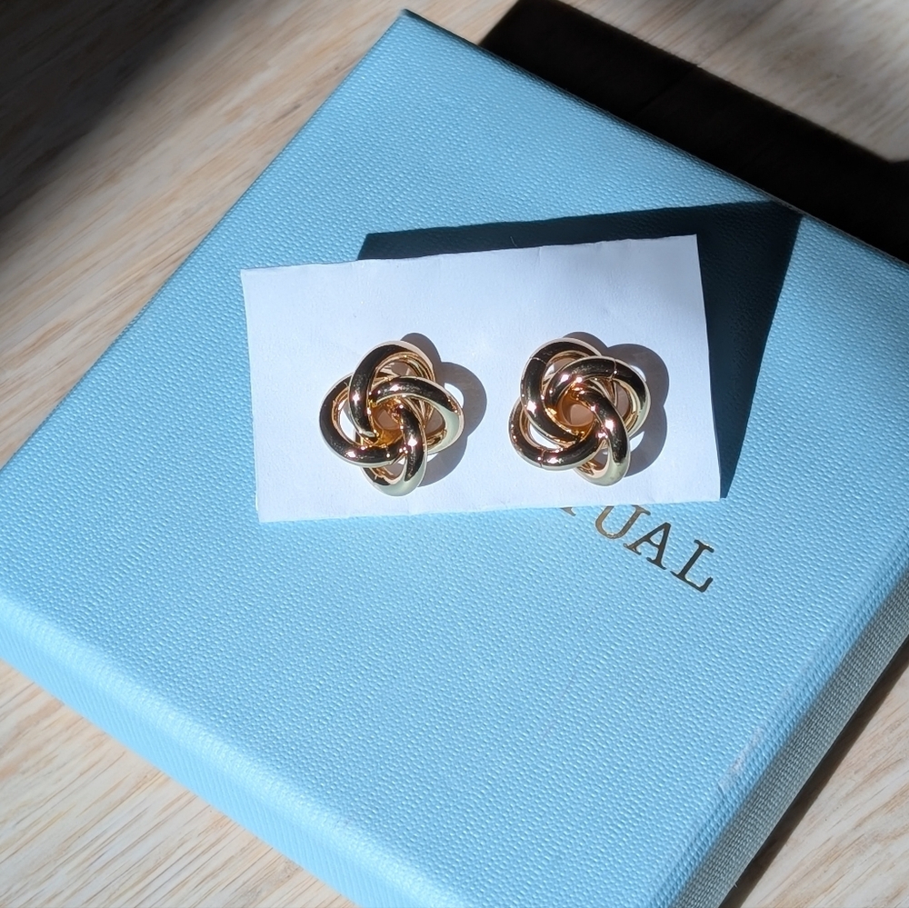 Elegant Gold Knot Earrings Brand New